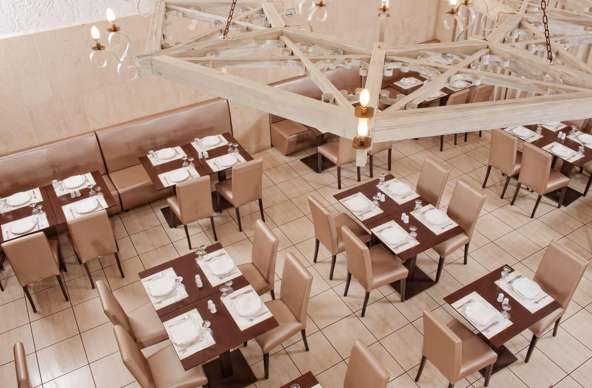 Heronissos Hotel 헐소니소스 외부 사진