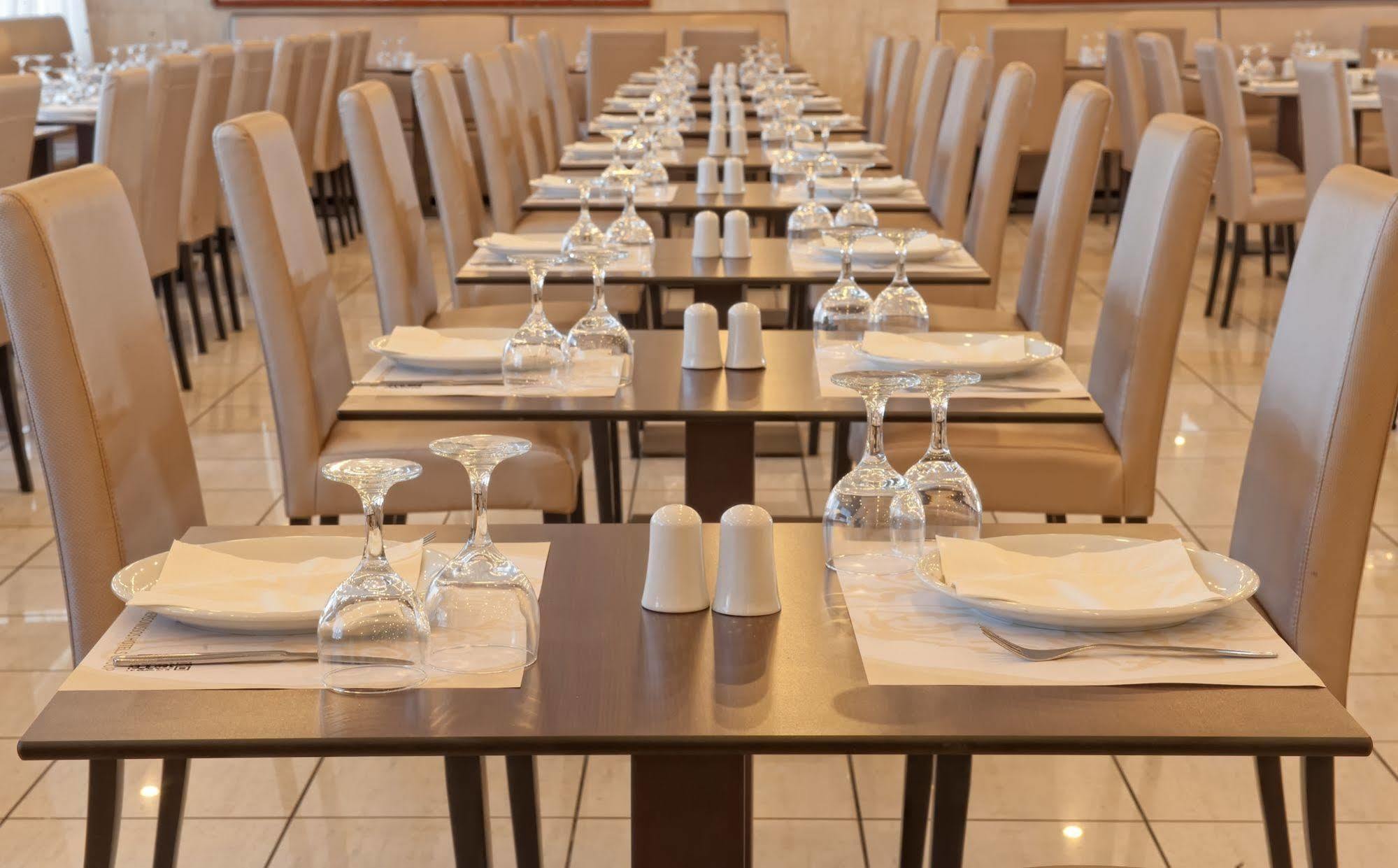 Heronissos Hotel 헐소니소스 외부 사진
